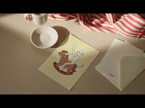  video qui dévoile la nouvelle collection de papeterie de monsieur chaussette lumière douce et tasse à café, affiches, invitations, semainier